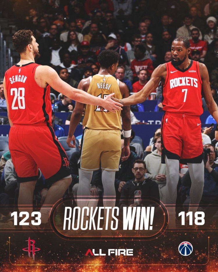 合砍62分！火箭官方赢球海报：杜兰特与申京携手登上封面