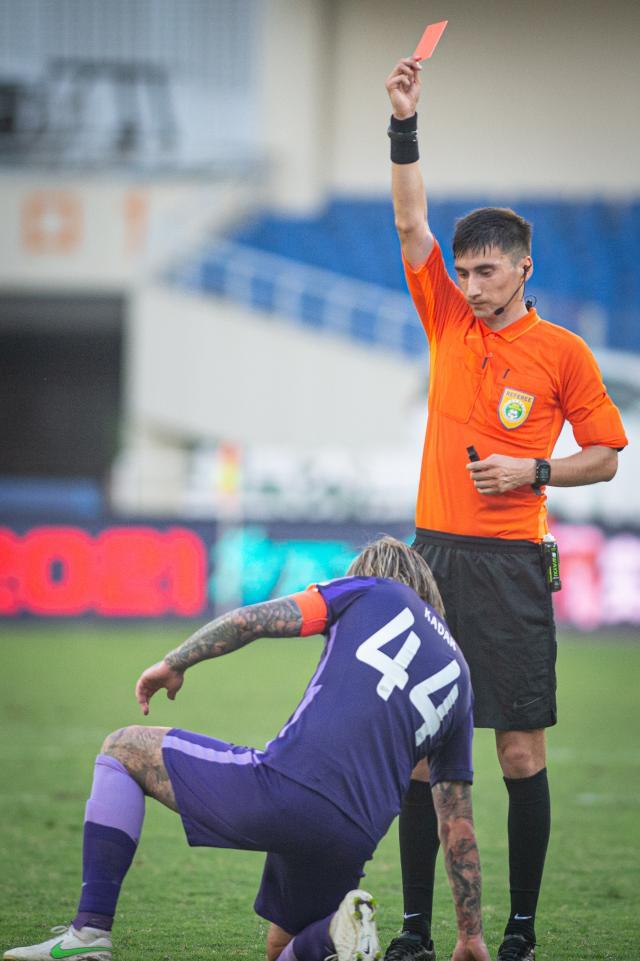 开云下载-津门虎负申花还废虎牙 再战海港想复仇？太难了！